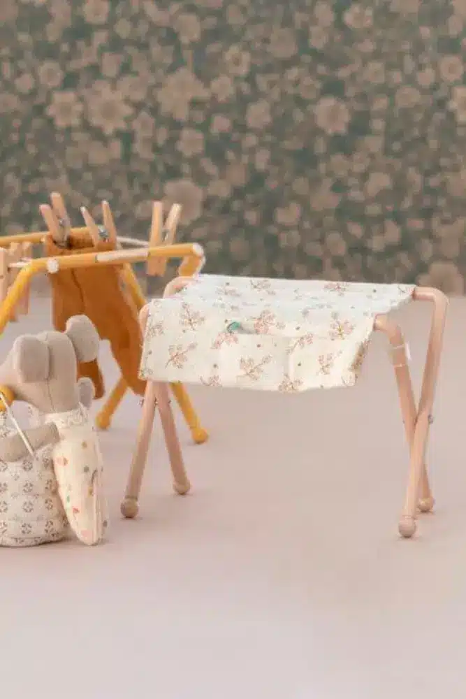 maileg table a langer souris