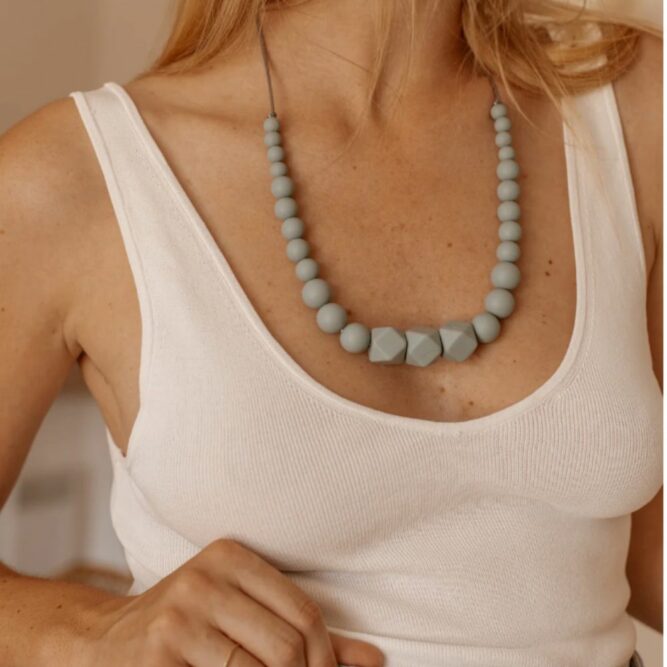 collier allaitement, de portage ou de dentition en silicone alimentaire