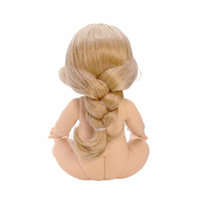 poupee aux cheveux blonds minikane