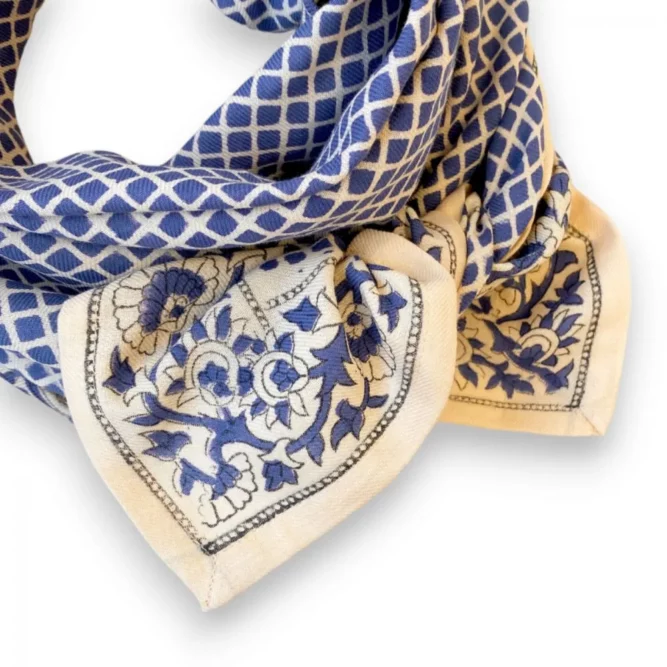 foulard apaches collection grand format mosaic bleu