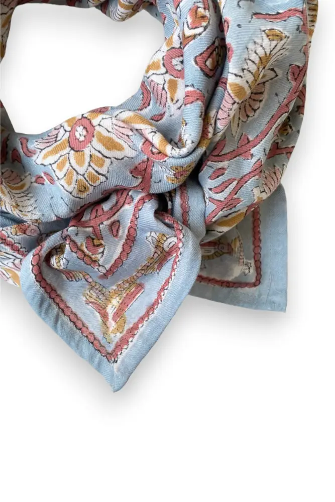 apaches collection foulard grand format bird nuage