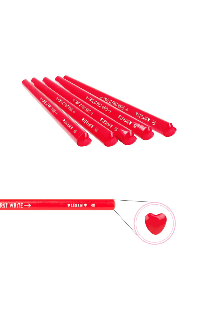 crayon de bois rouge coeur legami