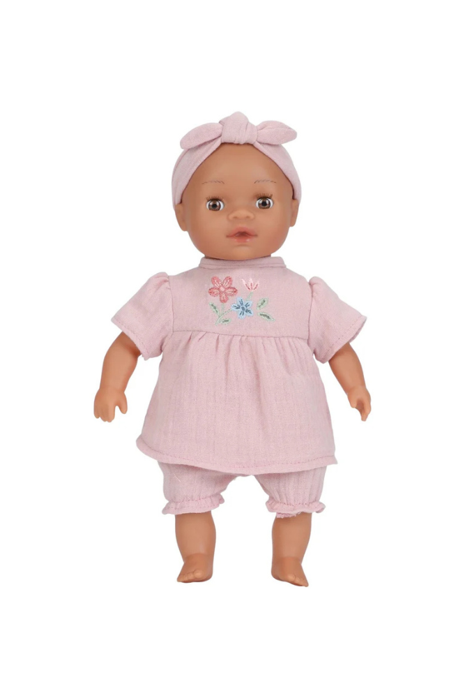 poupee yara little dutch